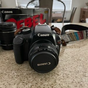 Like new Canon Rebel T3